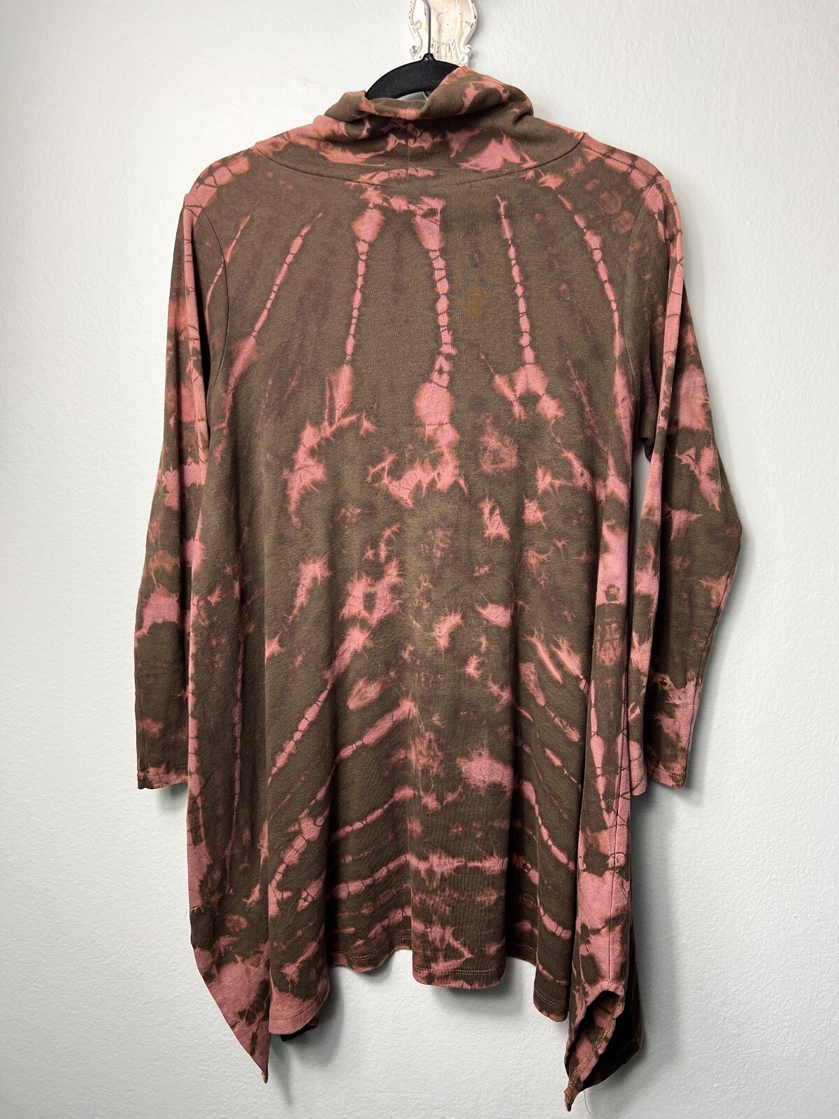 SACRED THREADS Hippie Boho Tie-Dyed Asymmetrical Tunic Top Turtleneck