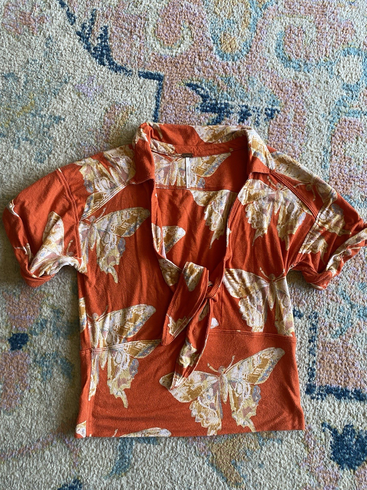Free People 70s boho Orange Butterfly Print Collared Short Sleeve tie top M