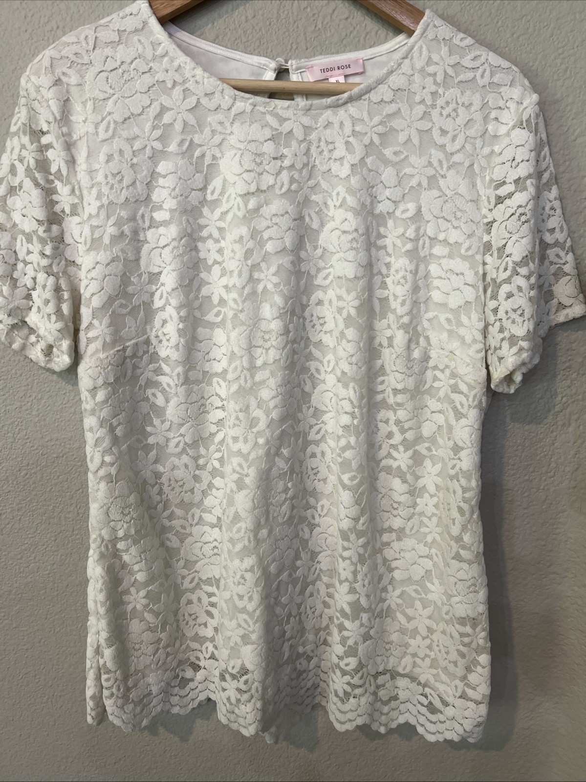 Teddi Rose Ladies’ WHITE Lined Key Hole Lace Floral Top Shirt White SZ XL