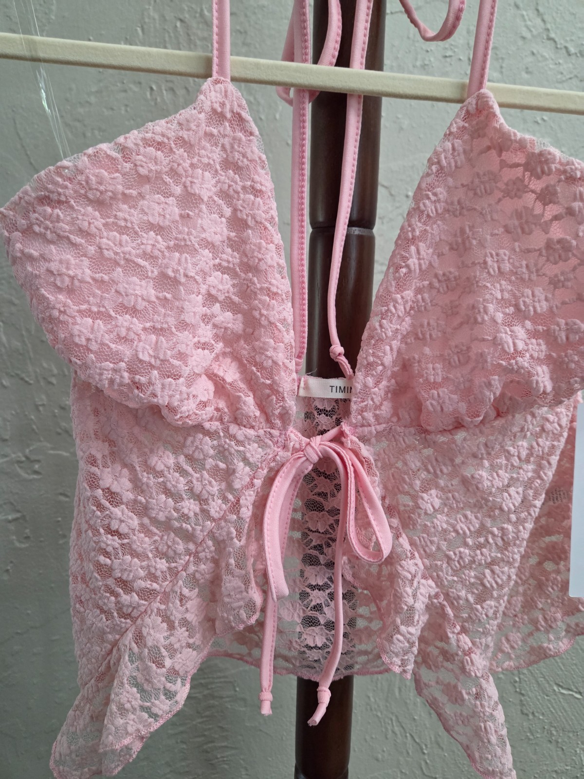 T163. Women’s Summer Resort Vacation Pink Boho Lace Halter Top