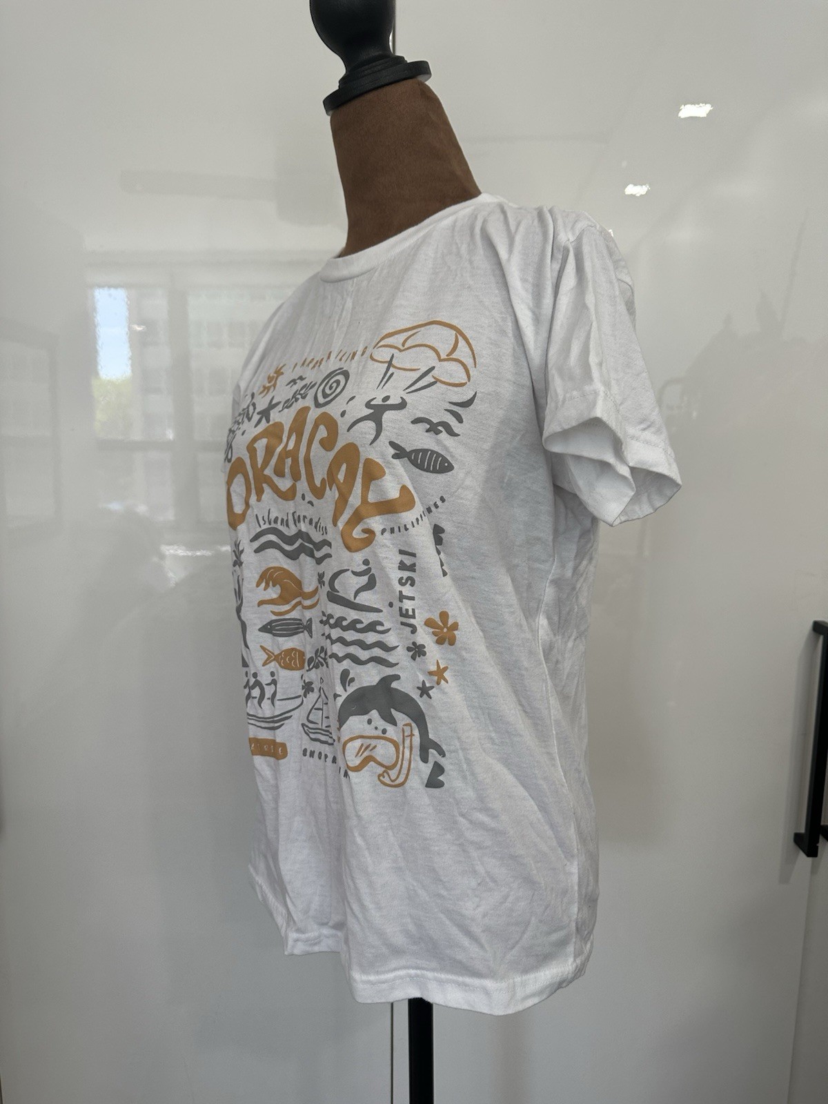 White Graphic T-Shirt Boracay Philippines Island Paradise Women’s Size Small