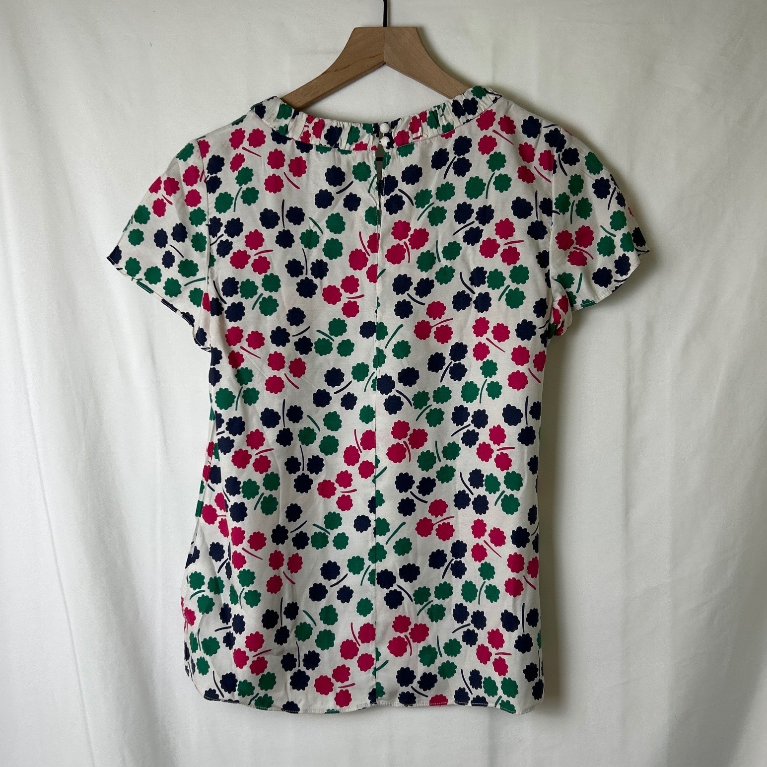 Boden Womens Silk Blend Clover Floral Ruffle Neck Blouse Size 6 White Pink Green