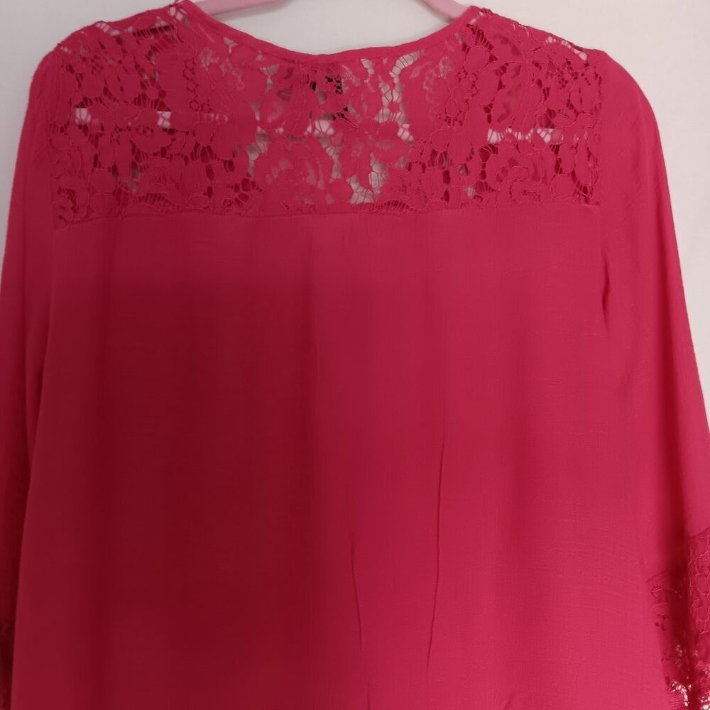 New Directions Fuchsia Women’s Blouse Size Large Lace Crochet Trim