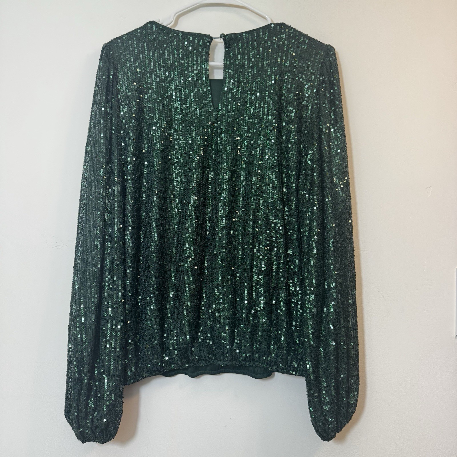 ANTHROPOLOGIE FLAT WHITE Sequin Crew Neck Top Size M Glam Party New
