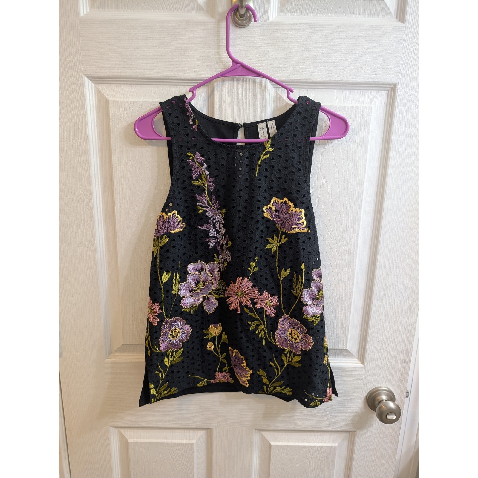 Meadow Rue by Anthropologie Embroidered Eyelet Floral Tank Top Black – Size XS