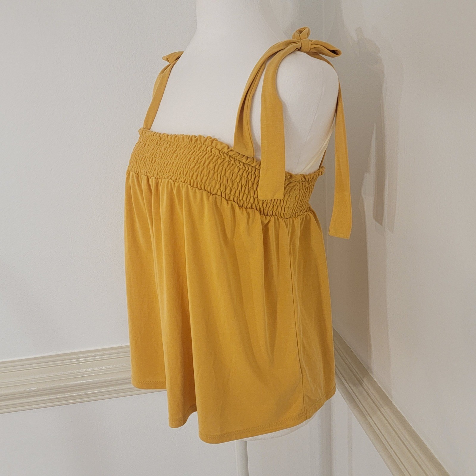 Green Envelope Anthropologie Tank Top Mustard Smocked Tie Strap Womens Small USA