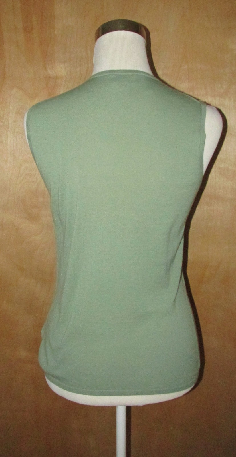 TSE: NWOT-100% ITALIAN COTTON TANK-VERSATILE SAGE COLOR-SOFT AND LIGHT: MEDIUM