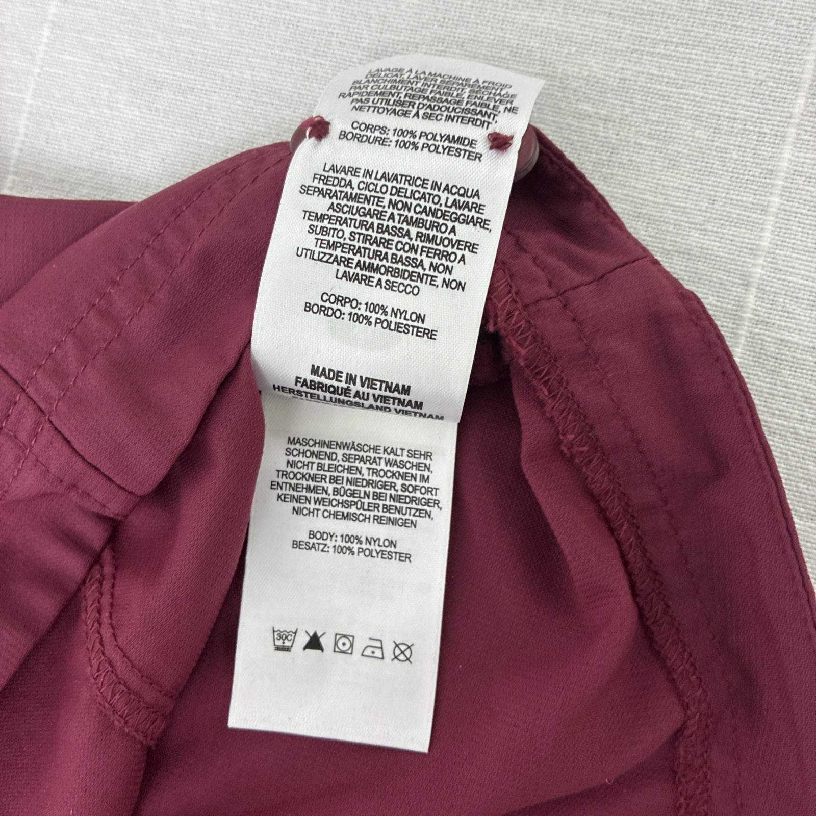 Columbia Titanium Women’s Button Up Shirt Maroon Long Sleeve Outdoor Hiking Vent