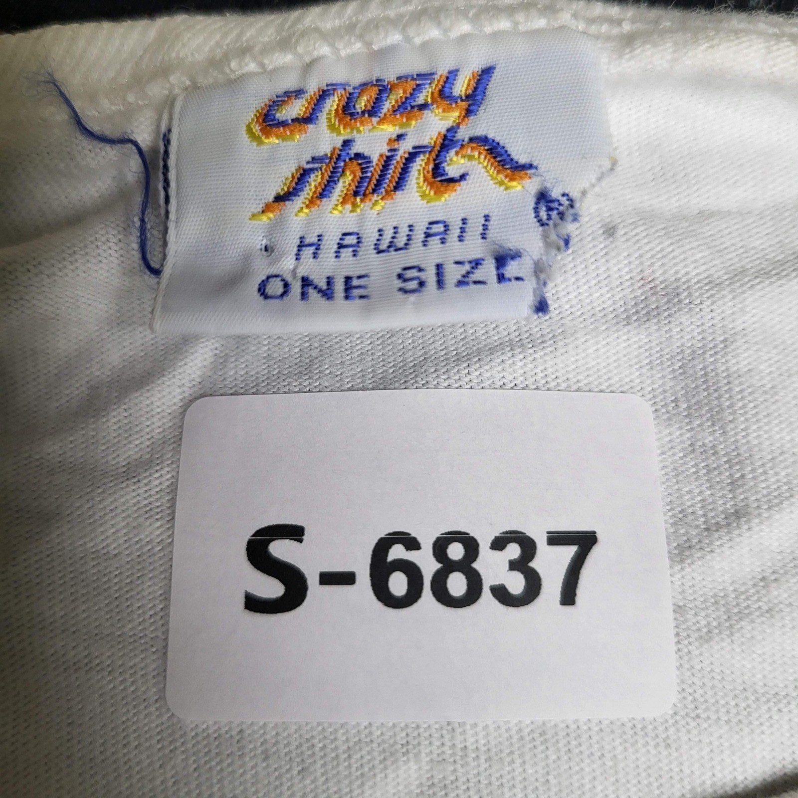 VINTAGE Crazy Shirts Women Shirt OS Single Stitch Boats Hawaii 90s USA READ