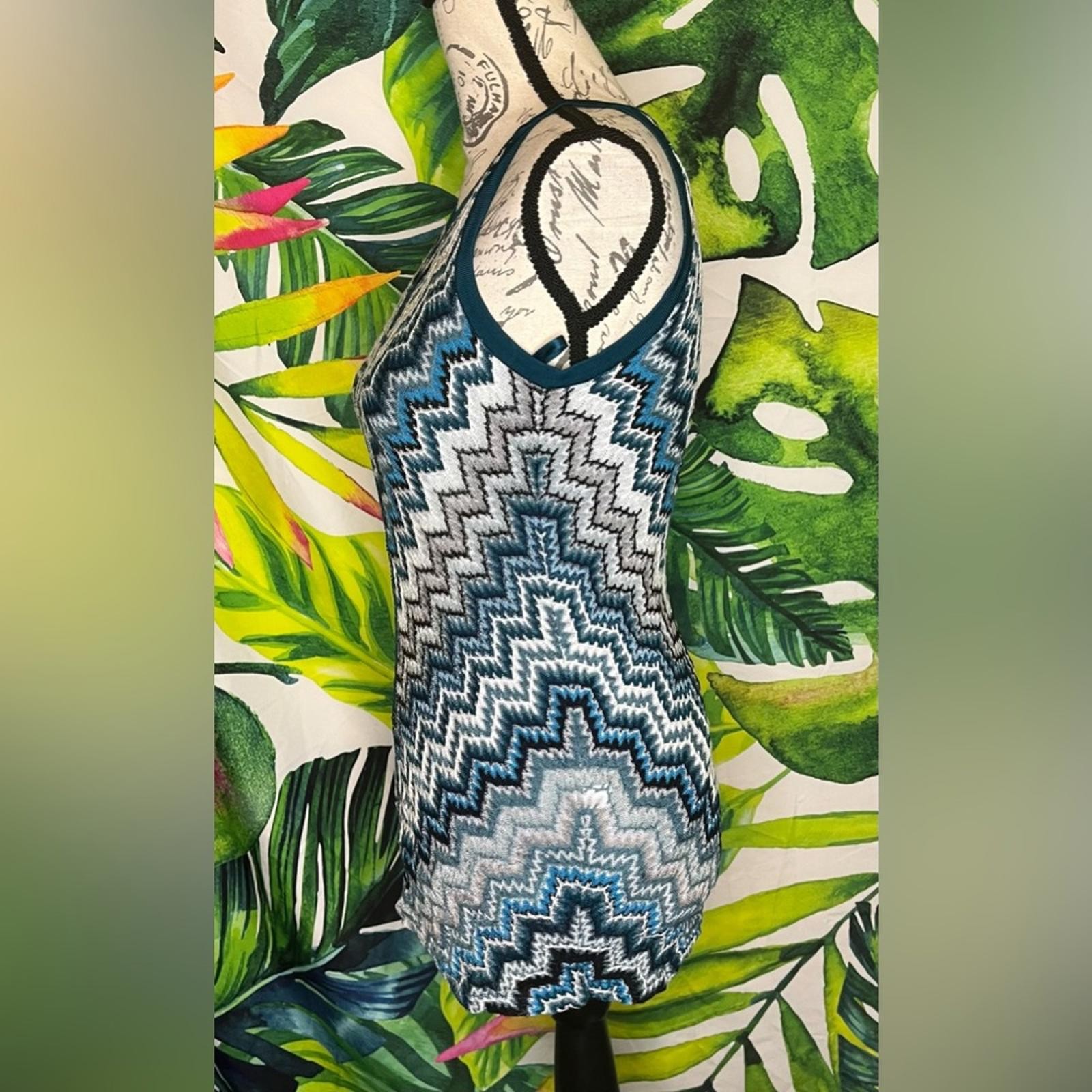 White House Black Market S Extra Slim Dark Teal Blue Grey Geometric Tunic Tank