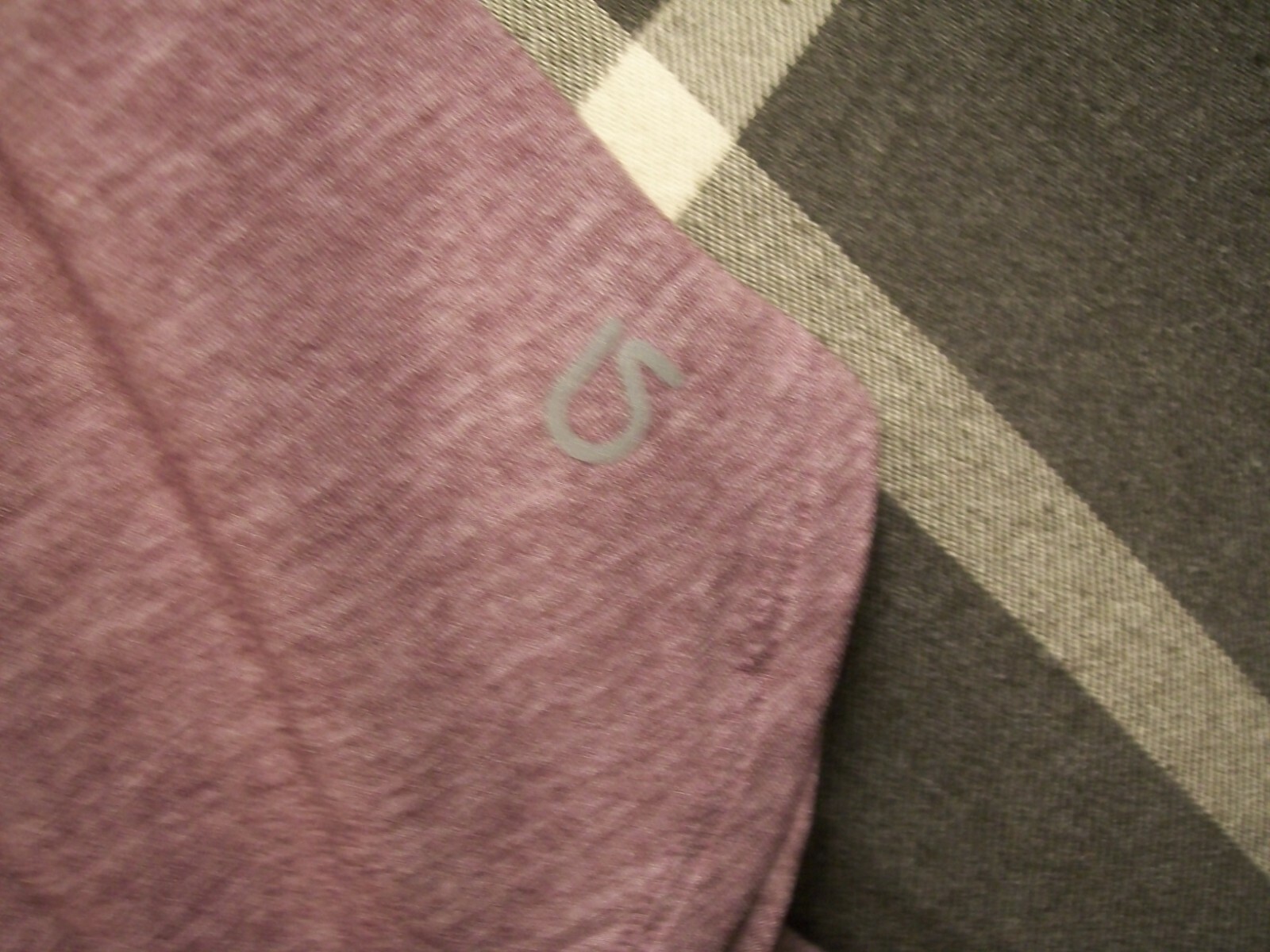 Womens Athletic T-shirt Top Sz S Activewear White Logo Purple Jersey Slub Knit