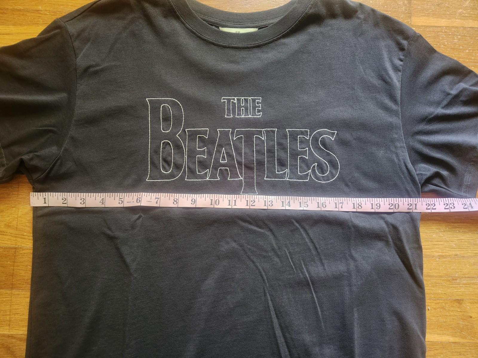 H&M x The Beatles relaxed crewneck t-shirt top, M, dark gray, excellent