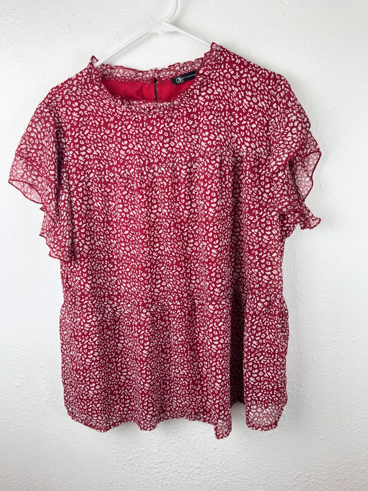 Pretty Garden XL Top Red White Print Ruffle Neck Short Sleeves Peplum Hem A24