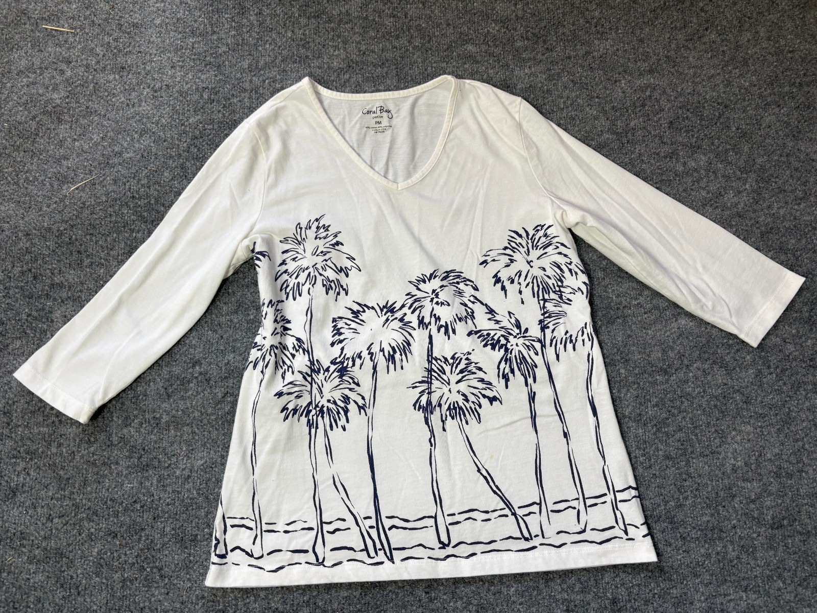 CORAL BAY Top Womens P M Long Sleeve Palm Trees White Cotton Blend Petite Medium