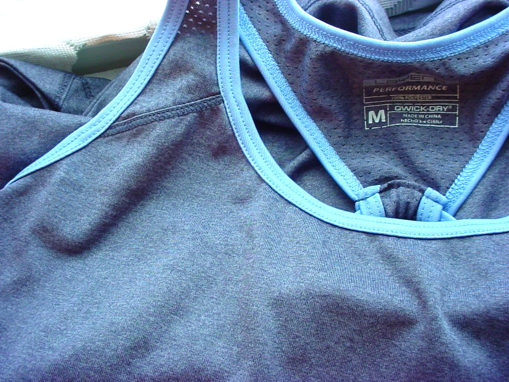 Layer 8 Performance Tank Top Womens Size Medium Sleeveless Stretch Gray Qwik Dry