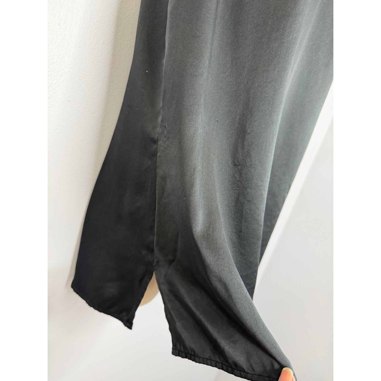 RaVella Amalfi Silk V Neck Tank Top Black Classic Casual Wardrobe Women’s L