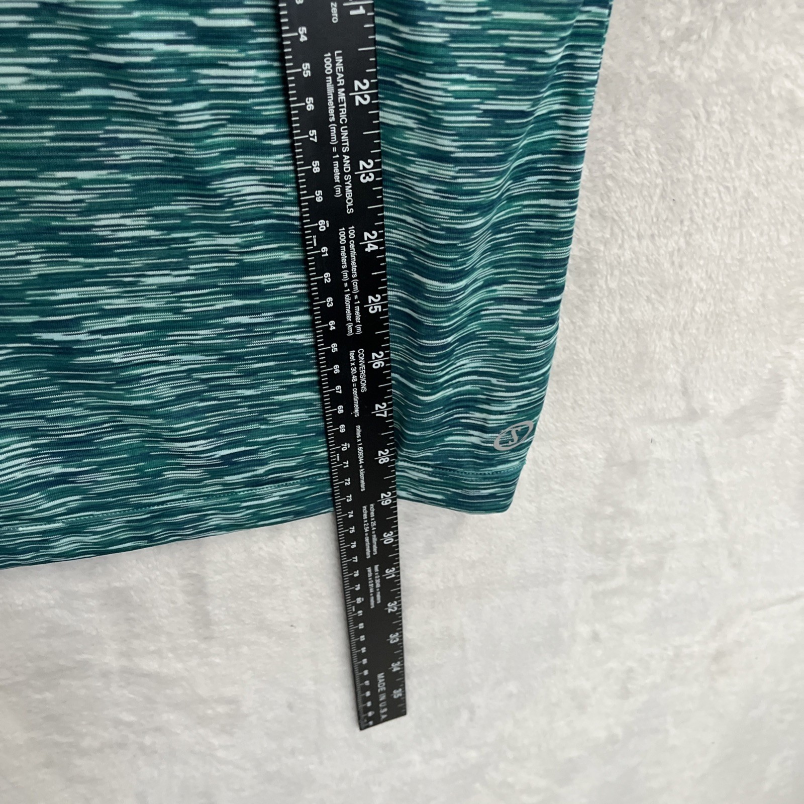 Spalding Womans Blouse Top Green Geometric Plus 2X Polyester Short Sleeve V Neck
