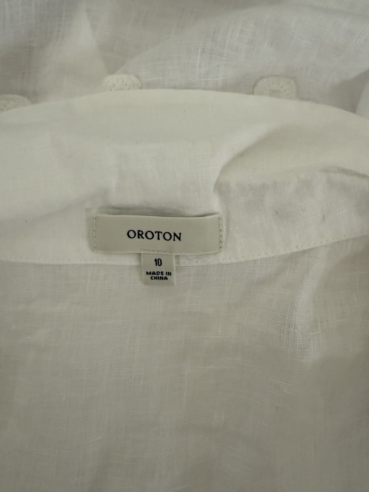 Oroton Handkerchief Camp Shirt Size 10 in antique white Embroidered Linen