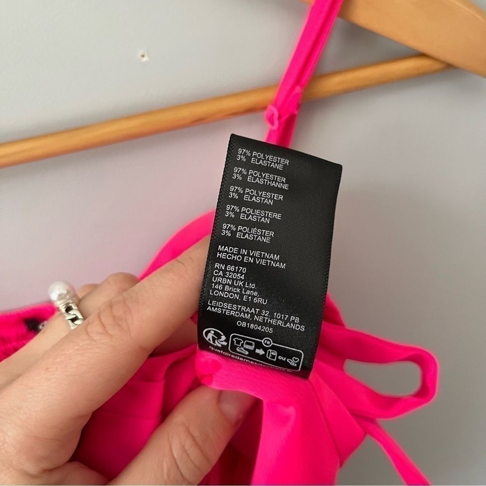 Urban Outfitters Silence + Noise Mimi Cowl Neck Barbie Pink Halter Top Sz M NWT