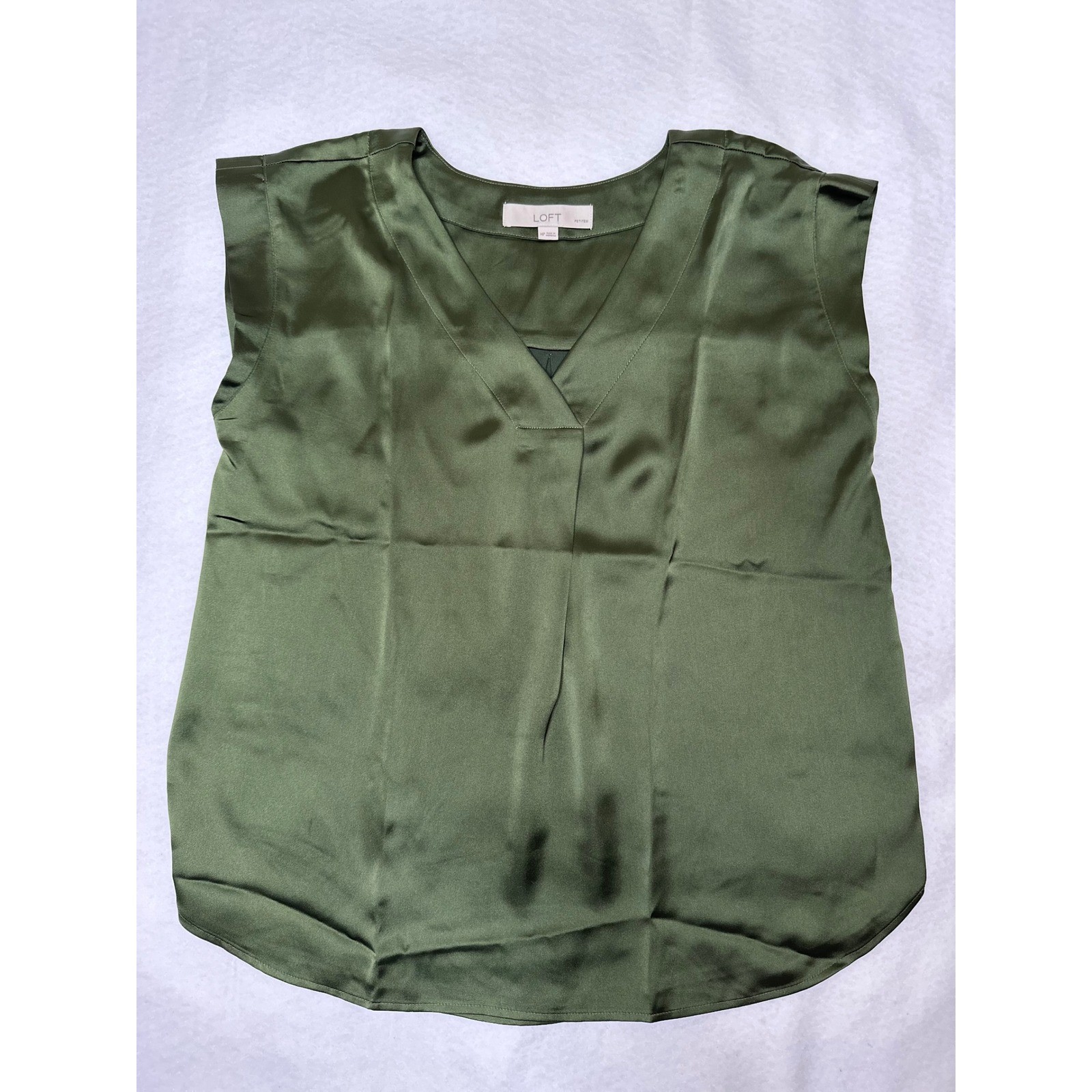 LOFT Petites Olive Green V-Neck Sleeveless Blouse Top MP