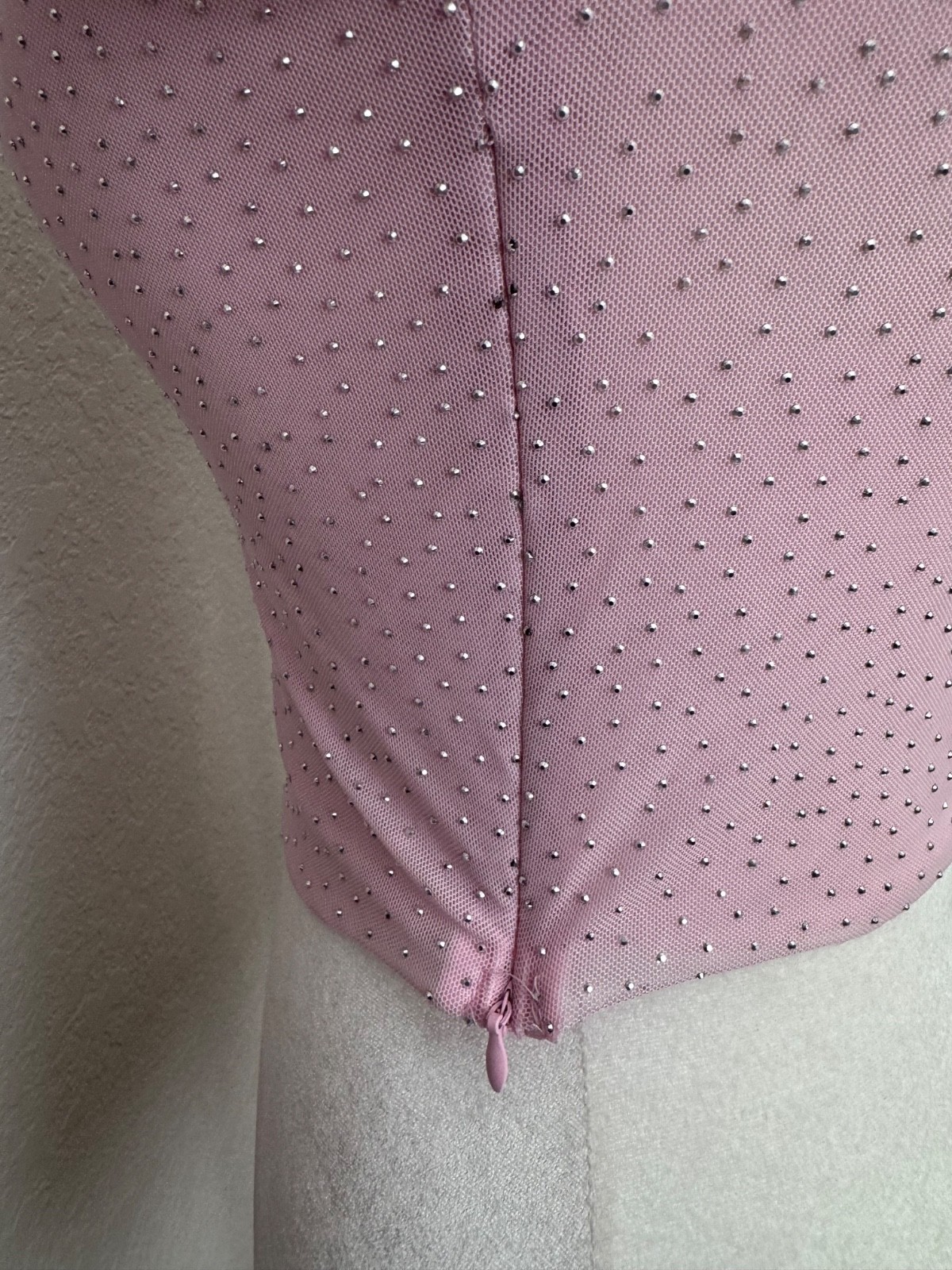 NWT Klesis Pink Long Sleeve Crop Rhinestone Top Women’s Size S J