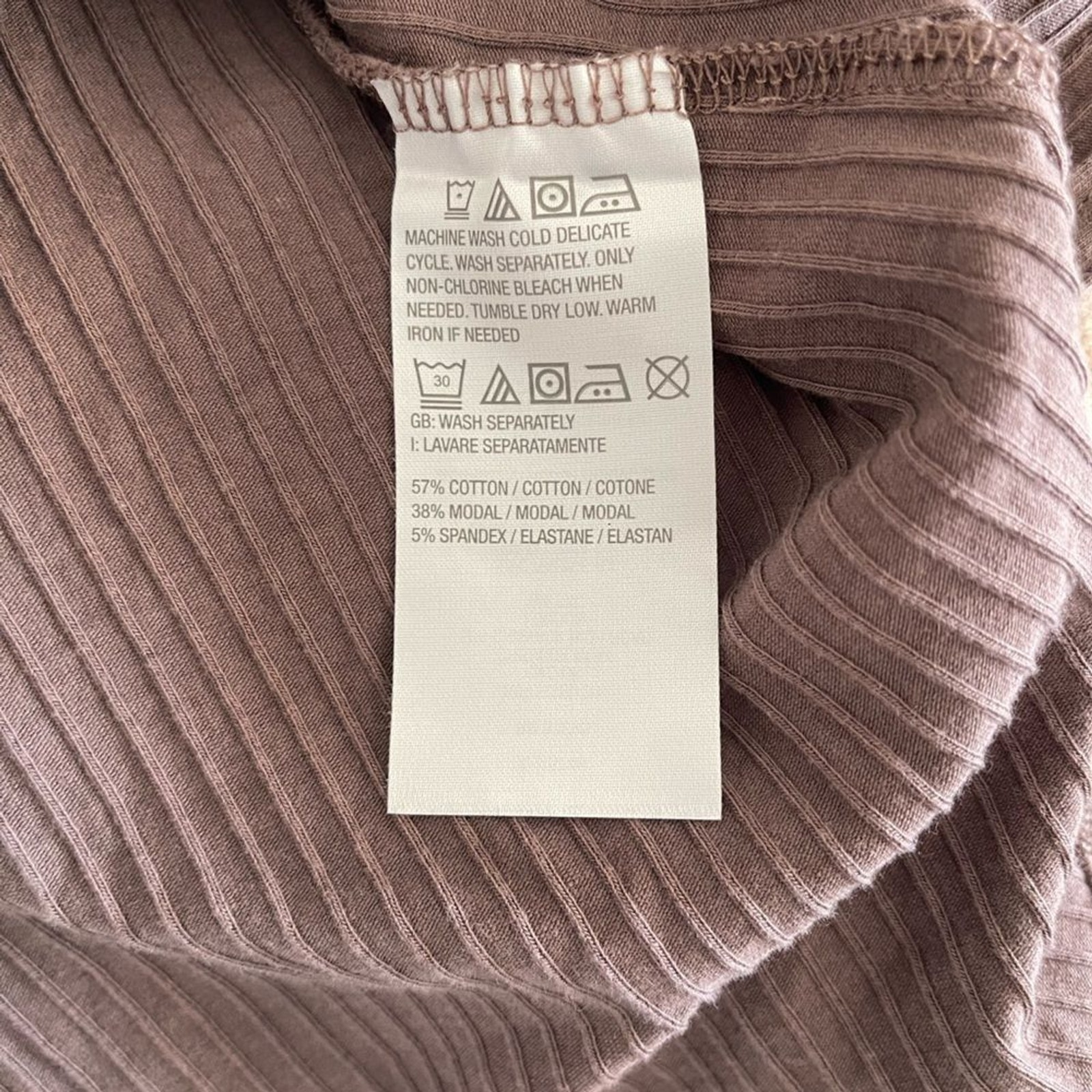 AnyBody Ribbed Mauve Top