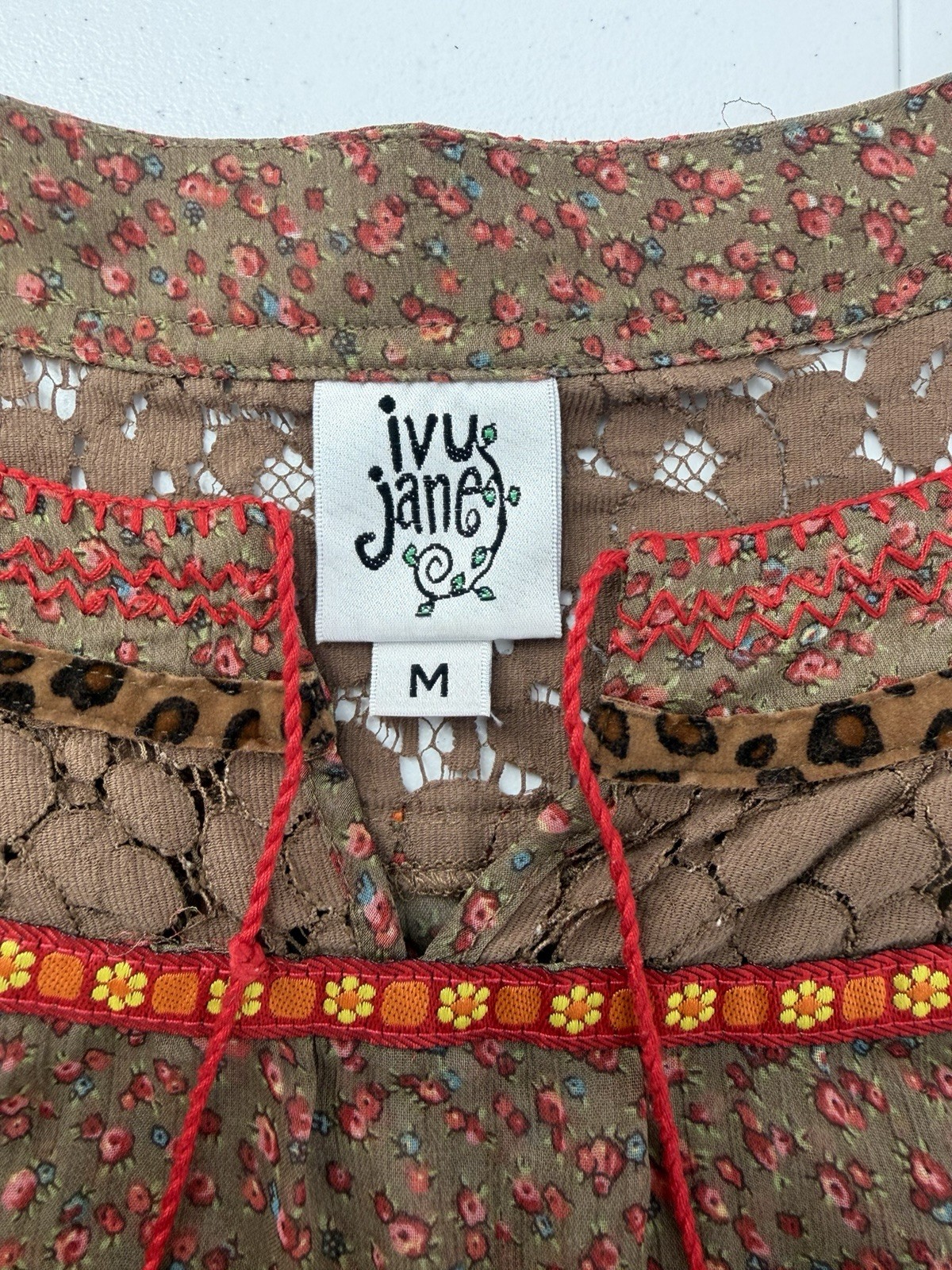 IVY JANE Cross Stitch Embroidered Patchwork Floral Lace Sheer Top Women M Brown