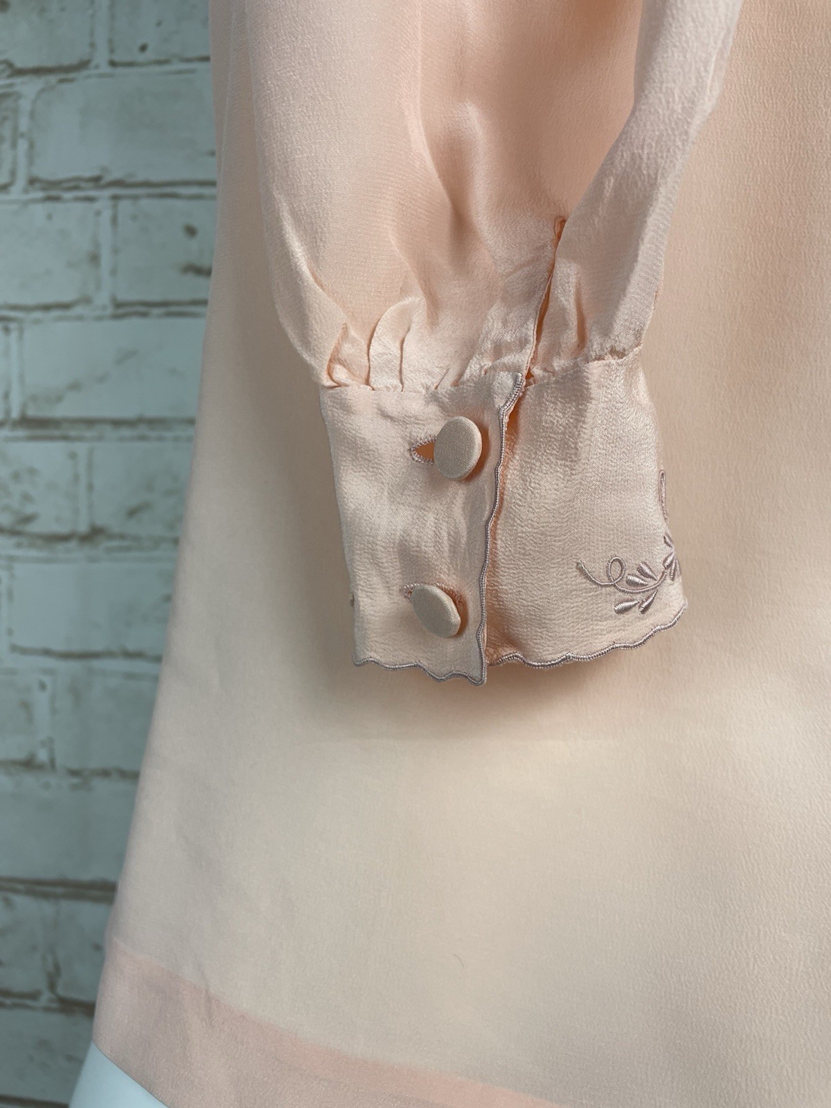 Vintage PEONY Hand Embroidered Peach 100% Silk Blouse Chinese Top 1970s 36” Bust