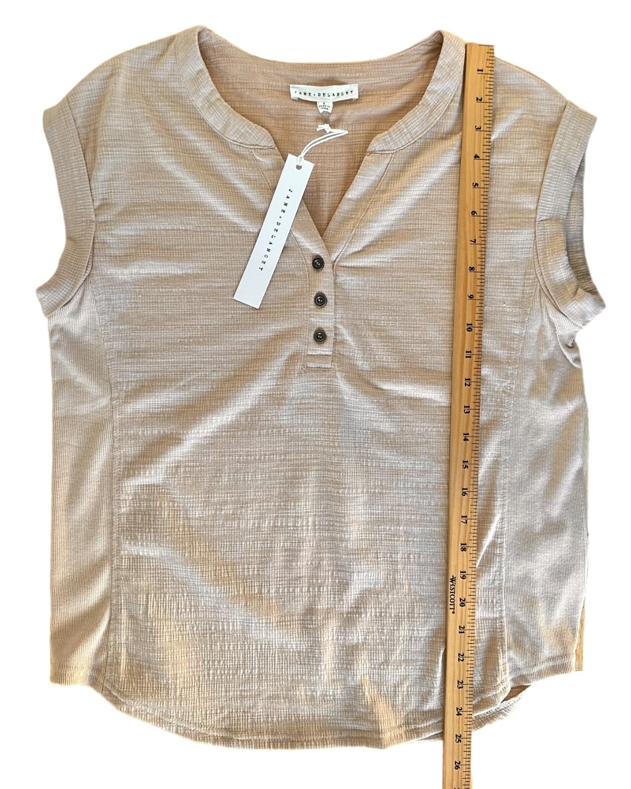 Jane & Delancey Women’s Blouse Top Cap Sleeve Henley Neck Size S Light Brown