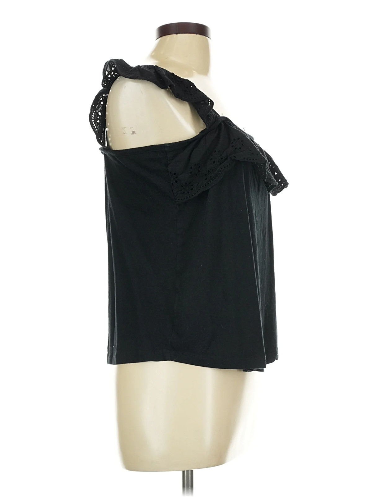 Inner Circle Inc. Women Black Sleeveless Blouse M