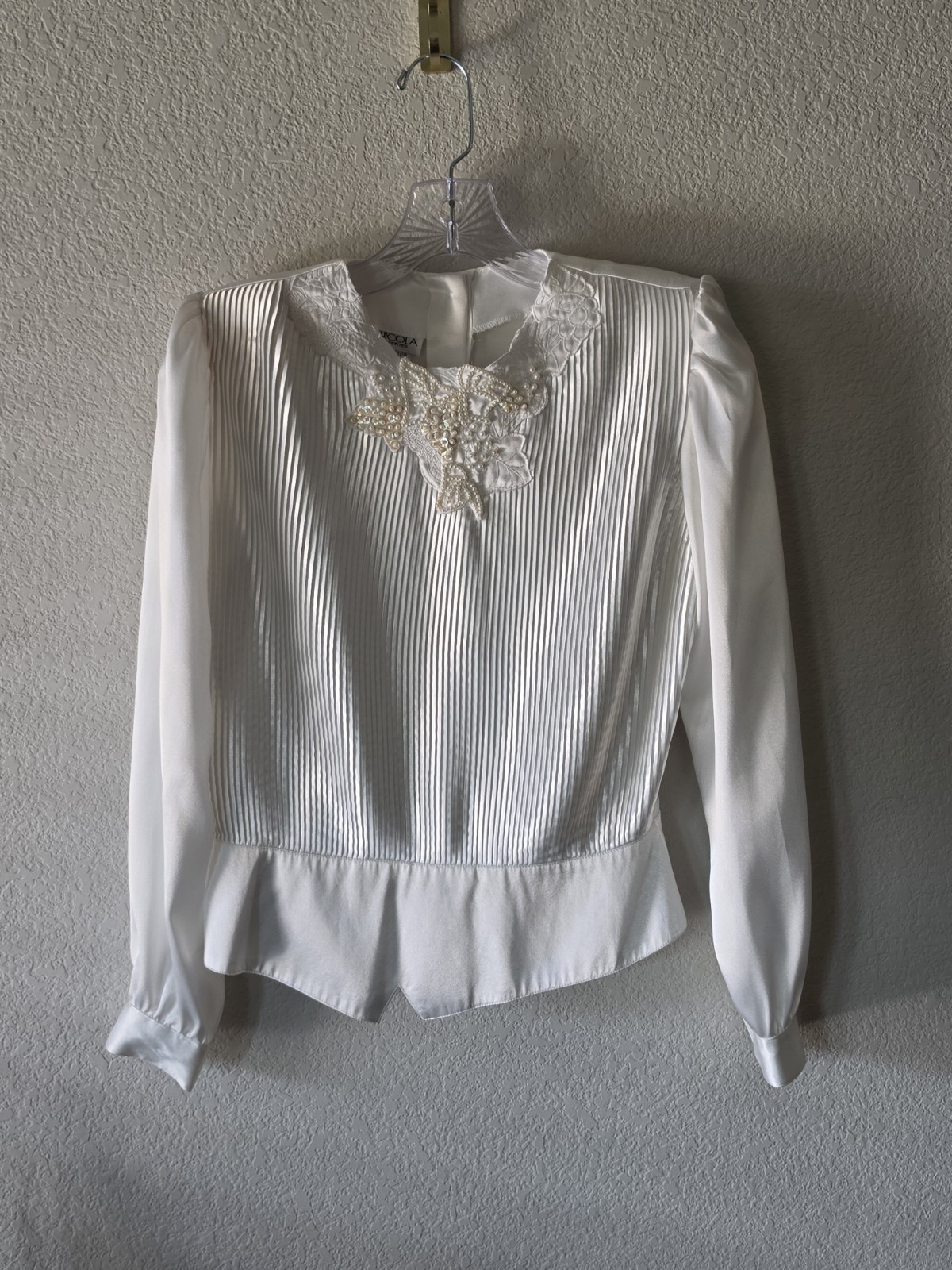 Nicola Petites 4P White Satin Blouse Beaded Pleated Butterfly Collared