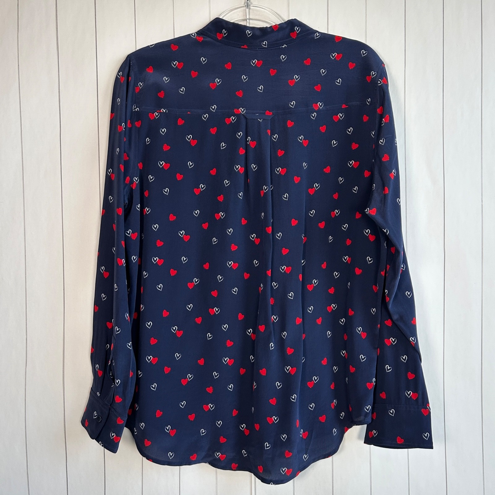 Rails size L Kate long sleeve button up shirt 100% silk navy heart print l’amour