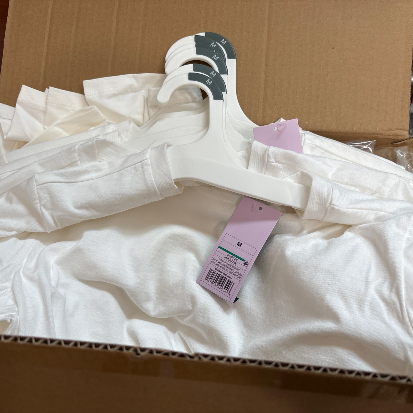 1 Box -Lot of 6 – Womens Wild Fable Crop Long Sleeve T-Shirt (White) Size Medium