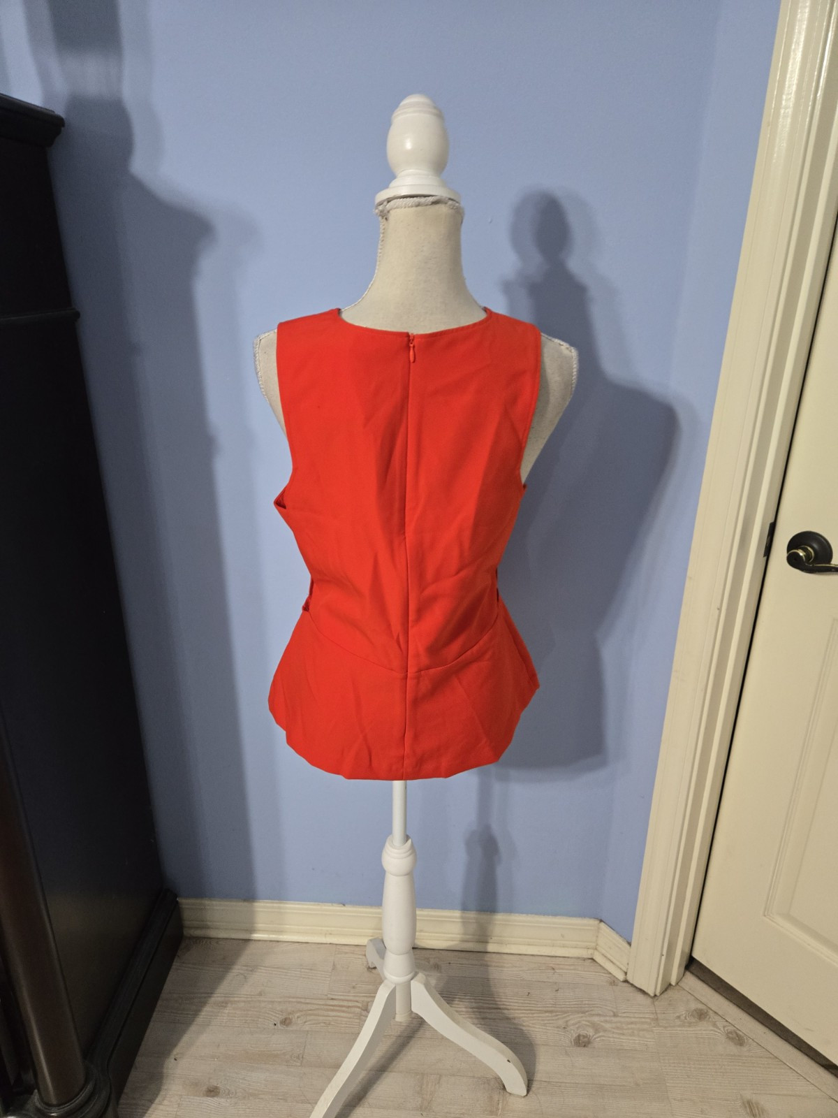 H&M Size 12 Blouse Womens Red Sleeveless Cutout Sides