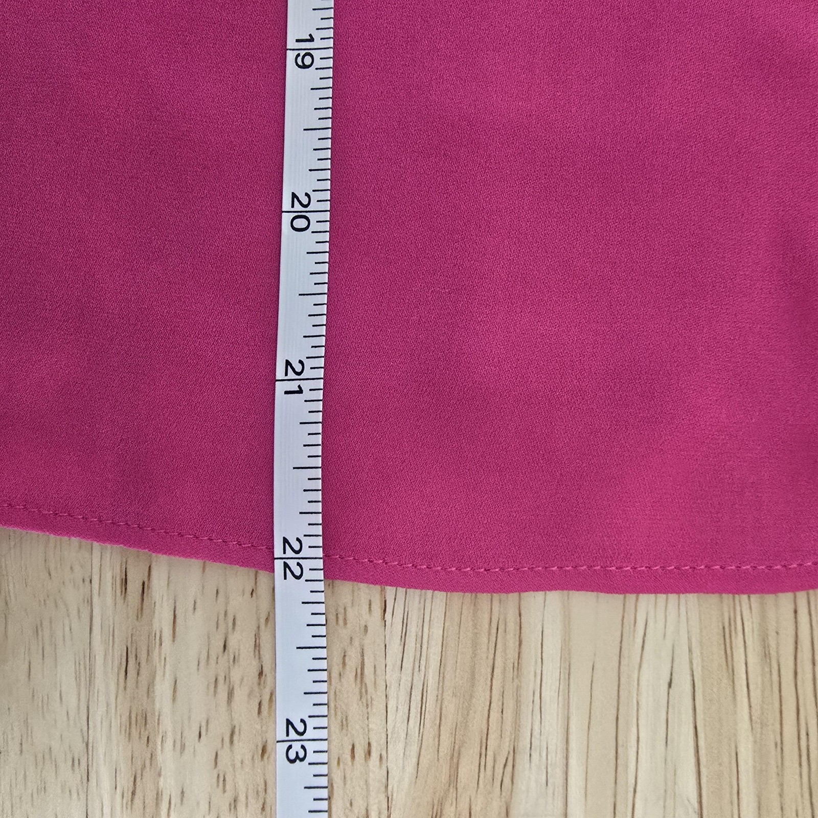 Alice + Olivia Shirt Womens Medium Pink 100% Silk Bell Sleeve Back Zip Blouse