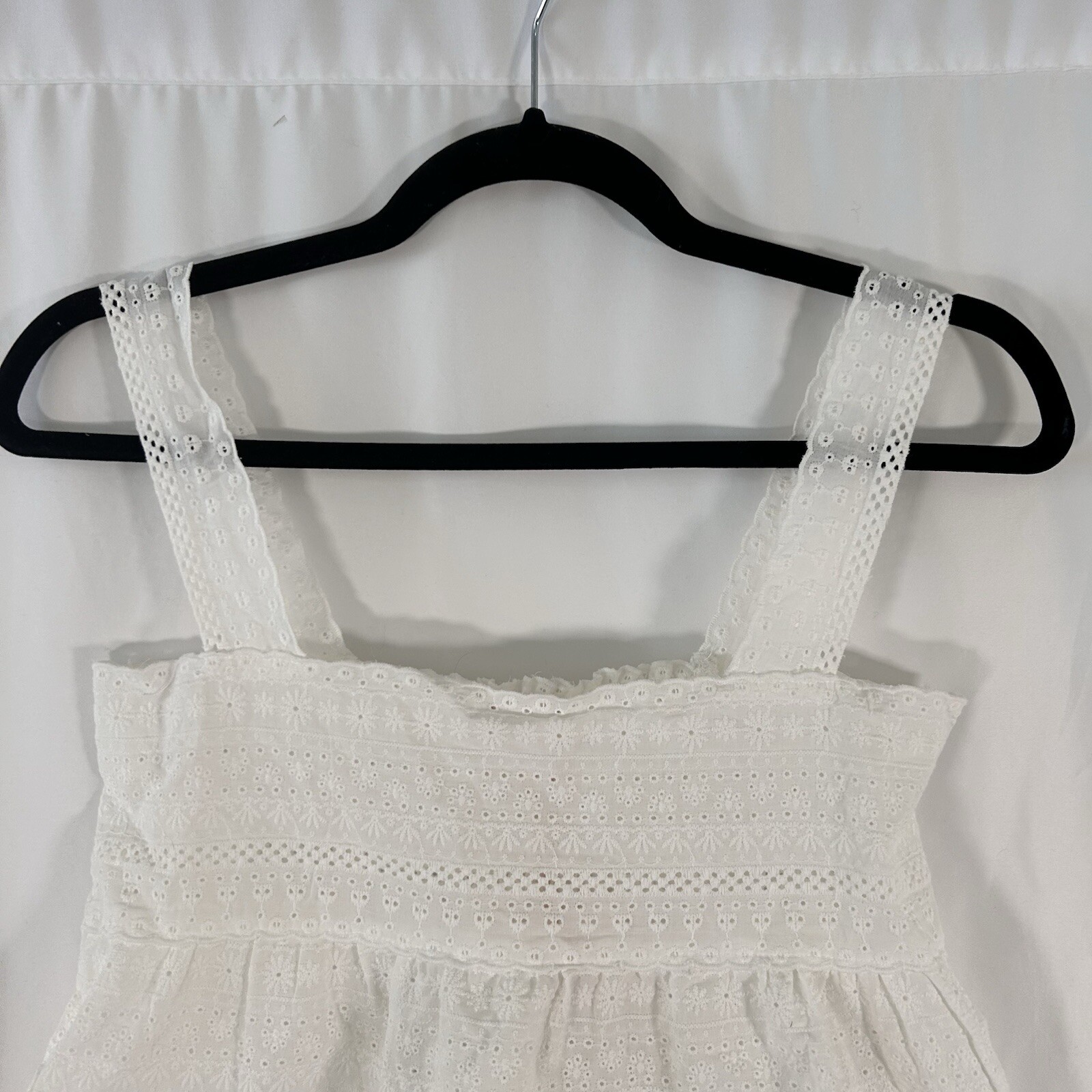 New Gianni Bini Tank Top Women’s XS White Lace Sleeveless Semi Sheer 100% Cotton