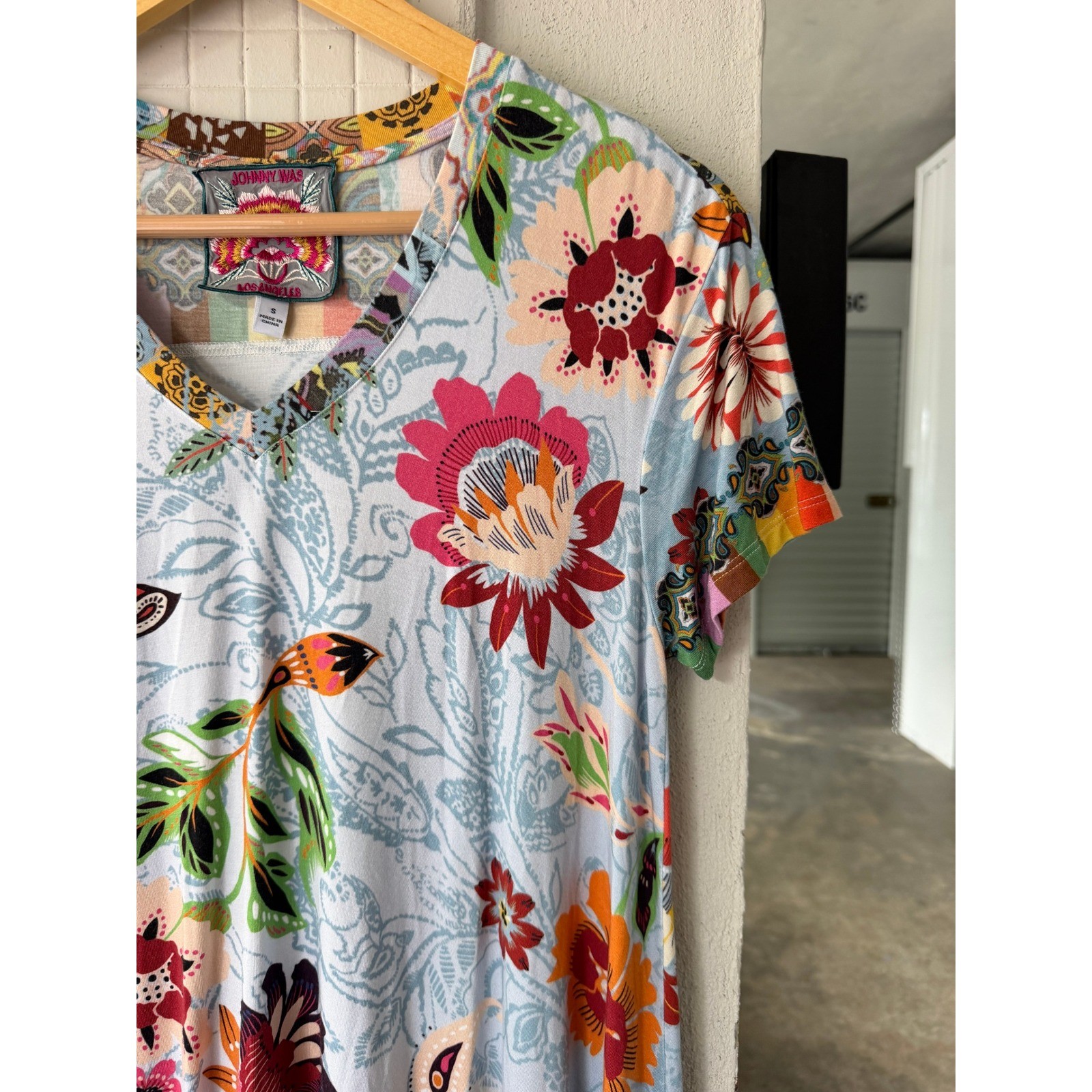 Johnny Was Rainbow Floral Drape Tunic Bamboo Blend V-Neck Top Size S