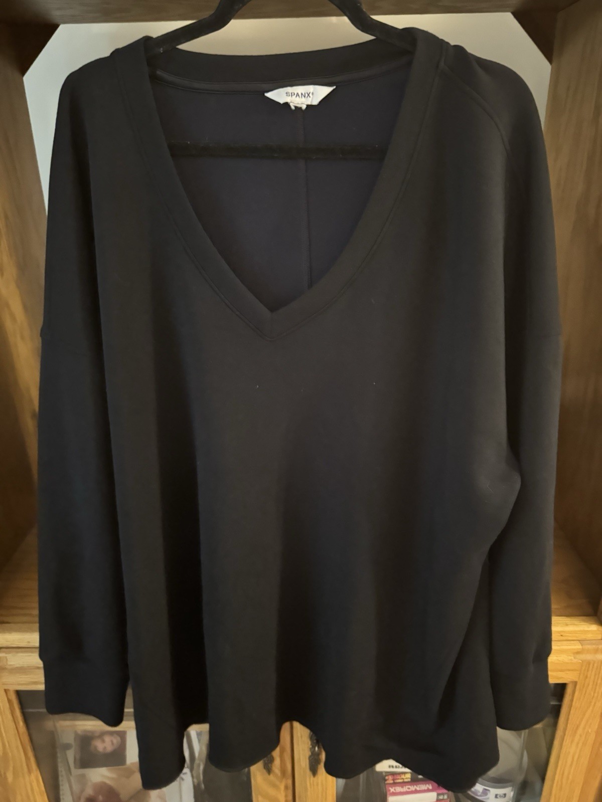 SPANX AirEssentials v-neck Tunic black women’s size ?2X