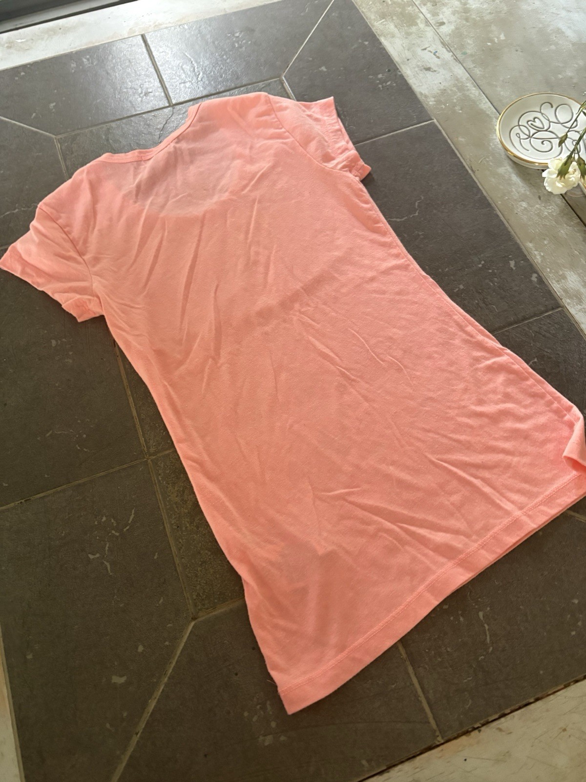 GUESS vintage Y2K-style Women’s Pink Bedazzled Logo Graphic Baby Tee