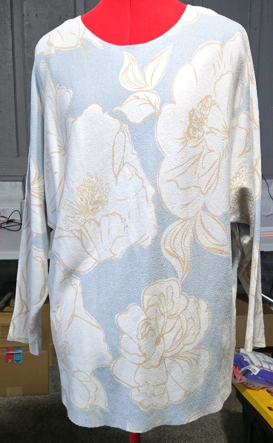 Veda Milano Blue/Beige Floral Round Neck Long Sleeve Knit Pullover Top 1X
