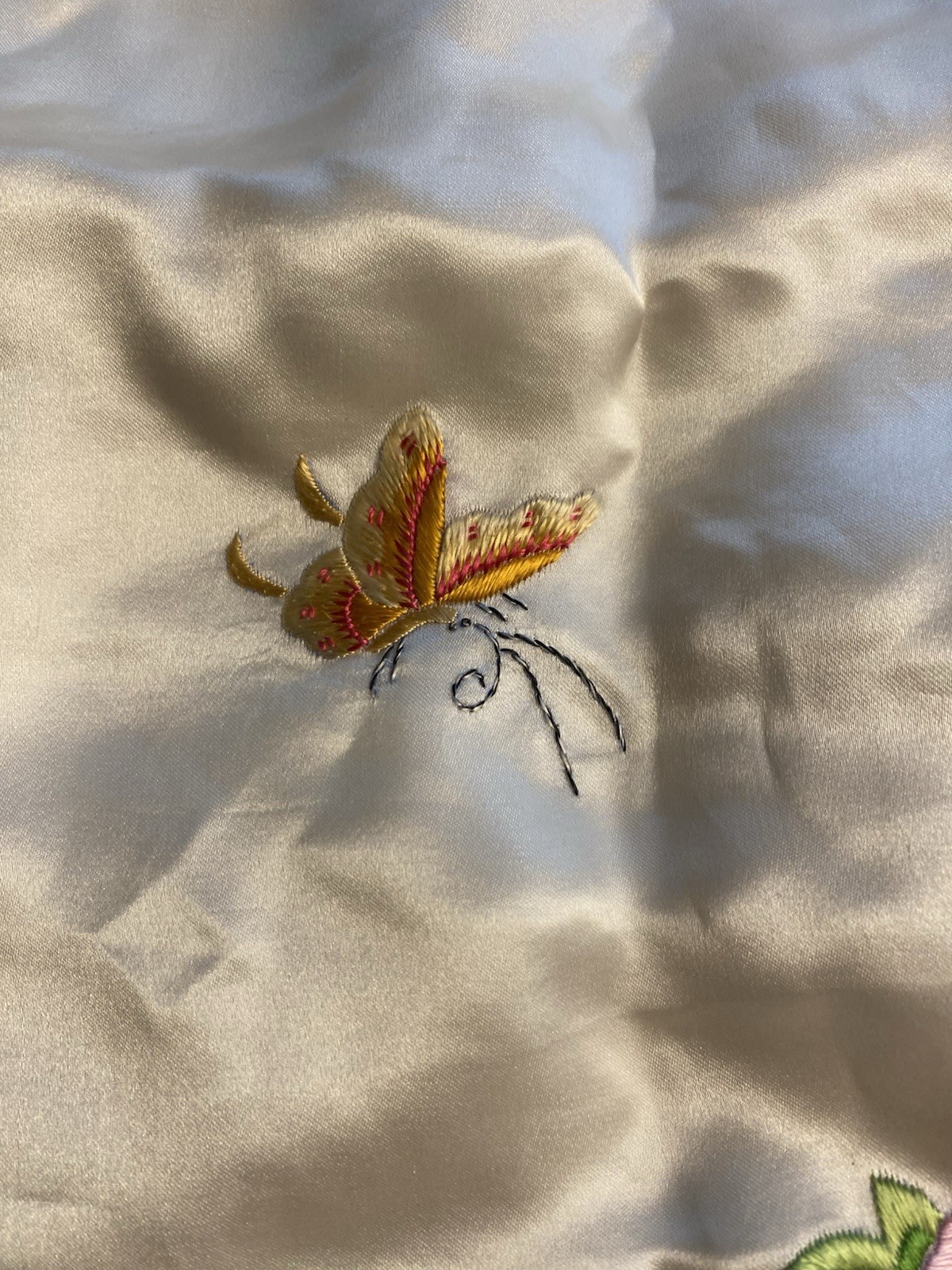 Yue Hwa Satin Embroidered Traditional Chinese Top Women’s Size M