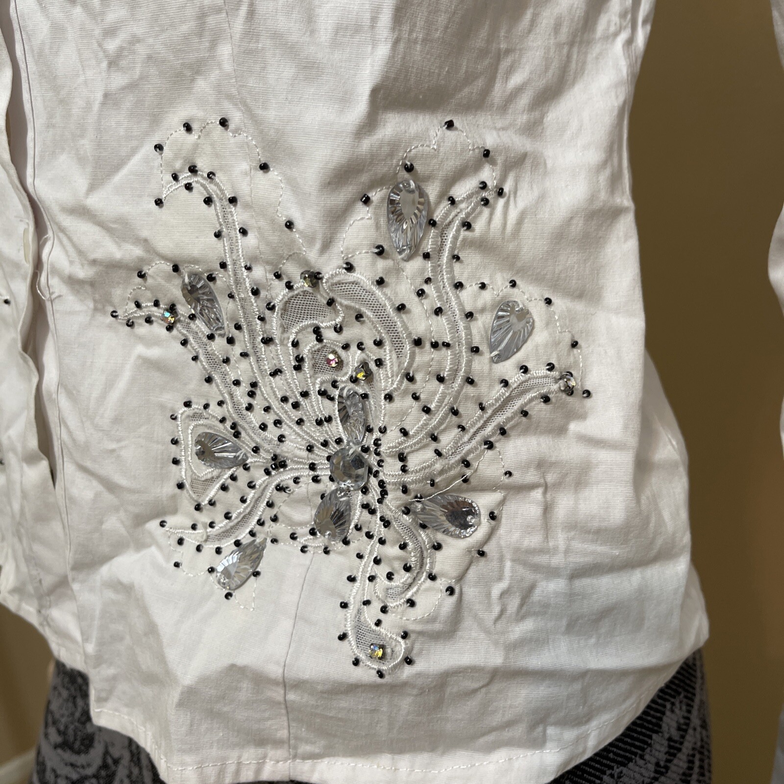 Women’s White Cotton Classic Casual Button Beaded Embroidered Size S Top Shirt