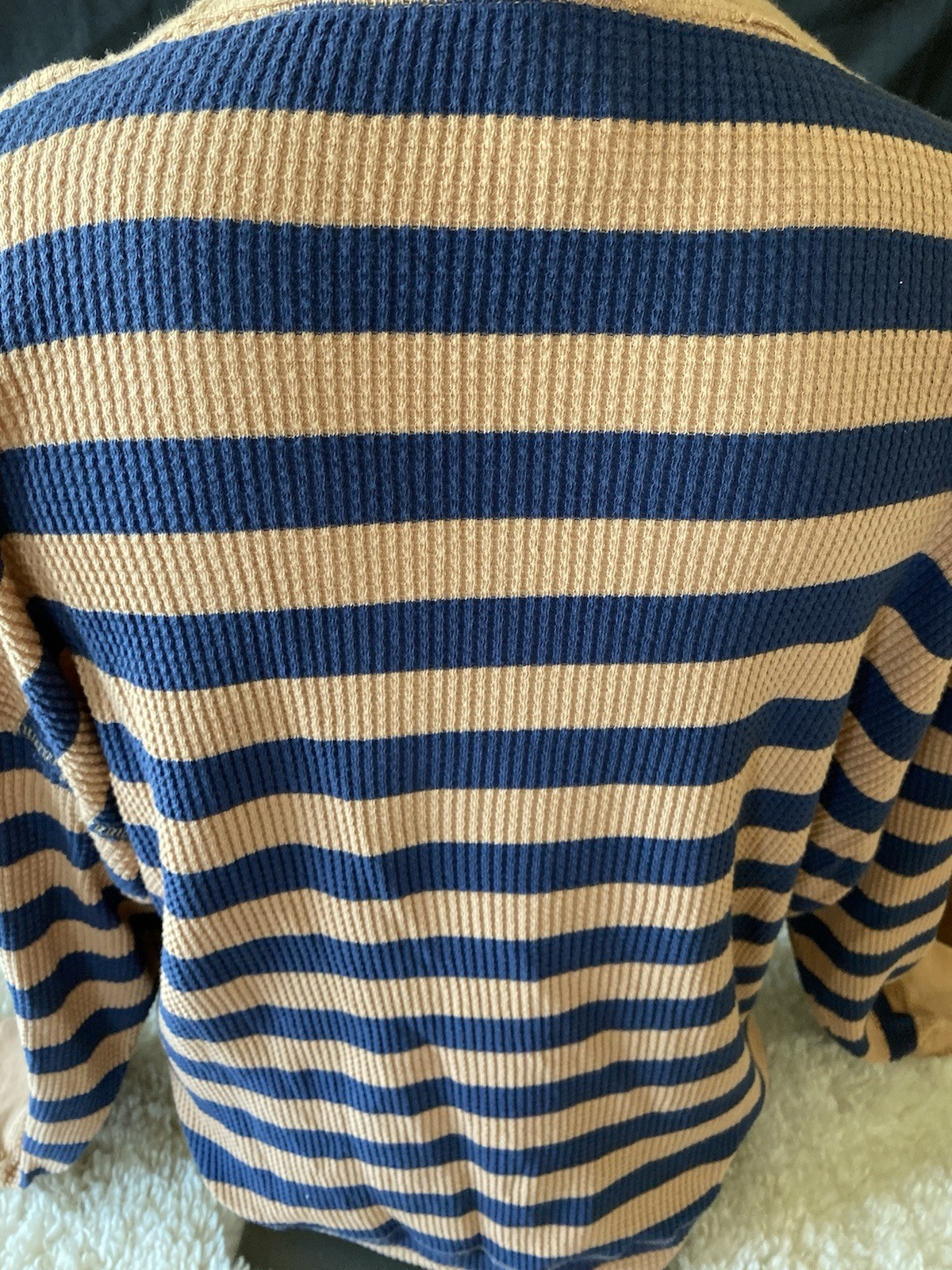 American eagle Thermal V Neck Comfy Shirt NWT Sz L Navy/Tan Stripe