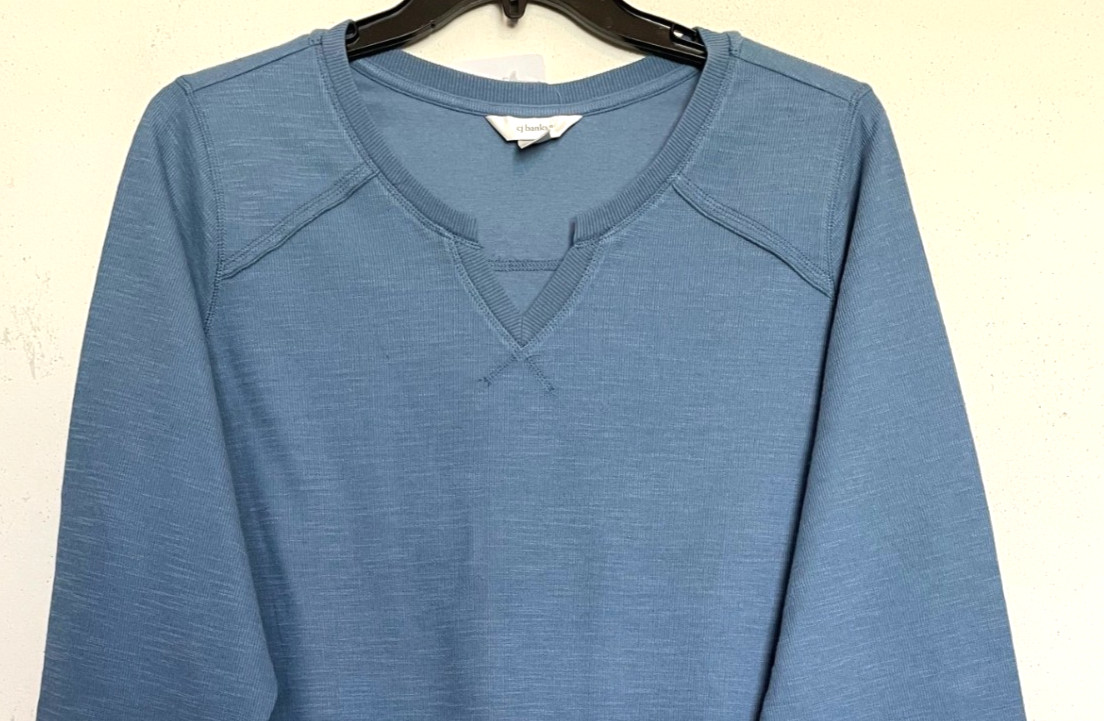 CJ Banks Size 1X Blue thermal knit top, notch neckline, long sleeve, NWT