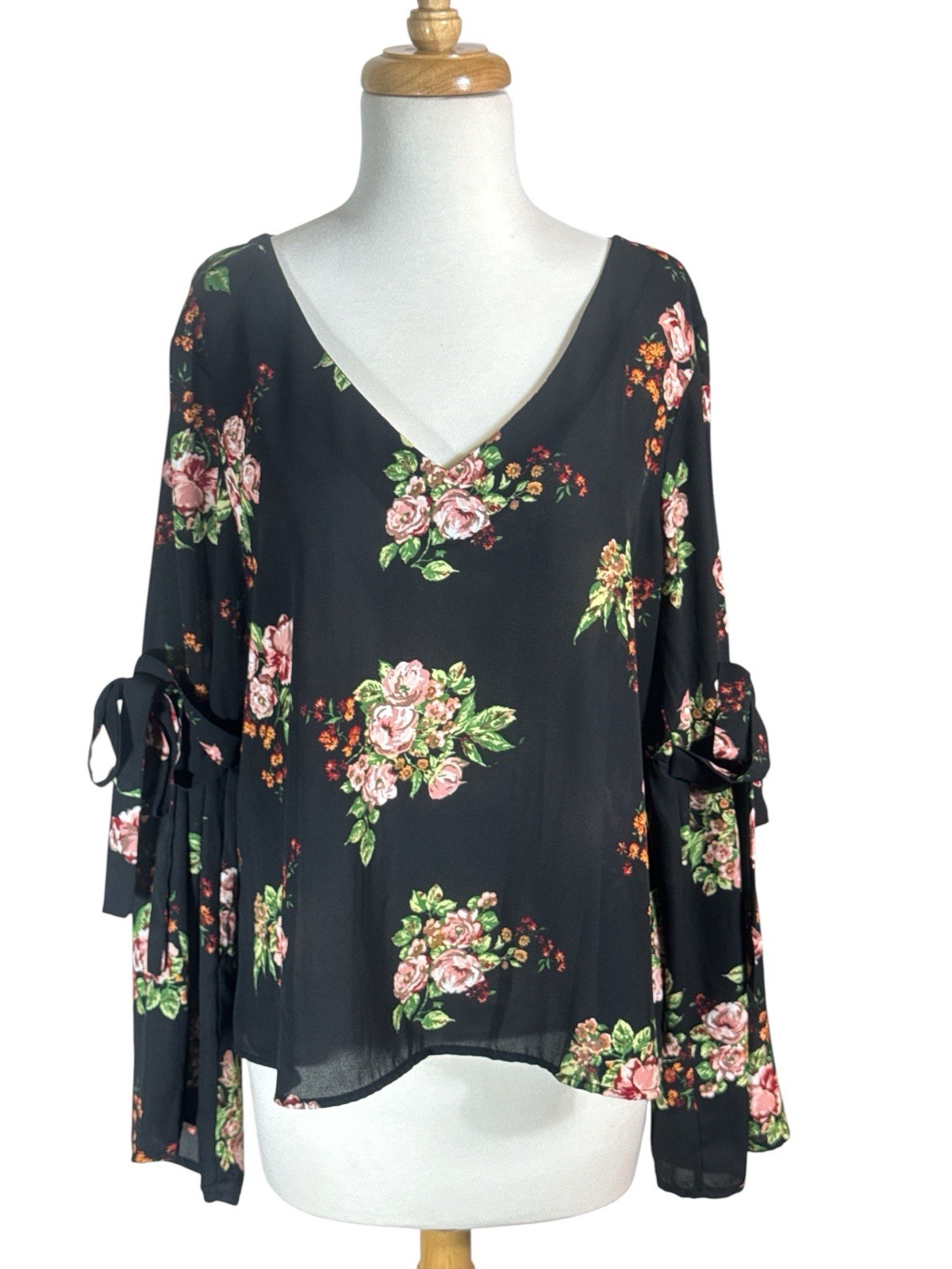 Lily Rose Floral Black Bell Flutter Sleeve Bow Tie Blouse Sz XL Romantic 💘