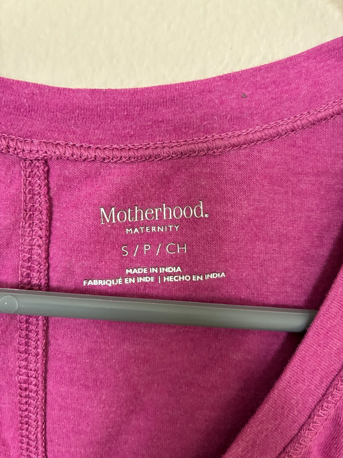 Motherhood Maternity Magenta Pink V-Neck Pocket T-Shirt Small Short Sleeve Tee