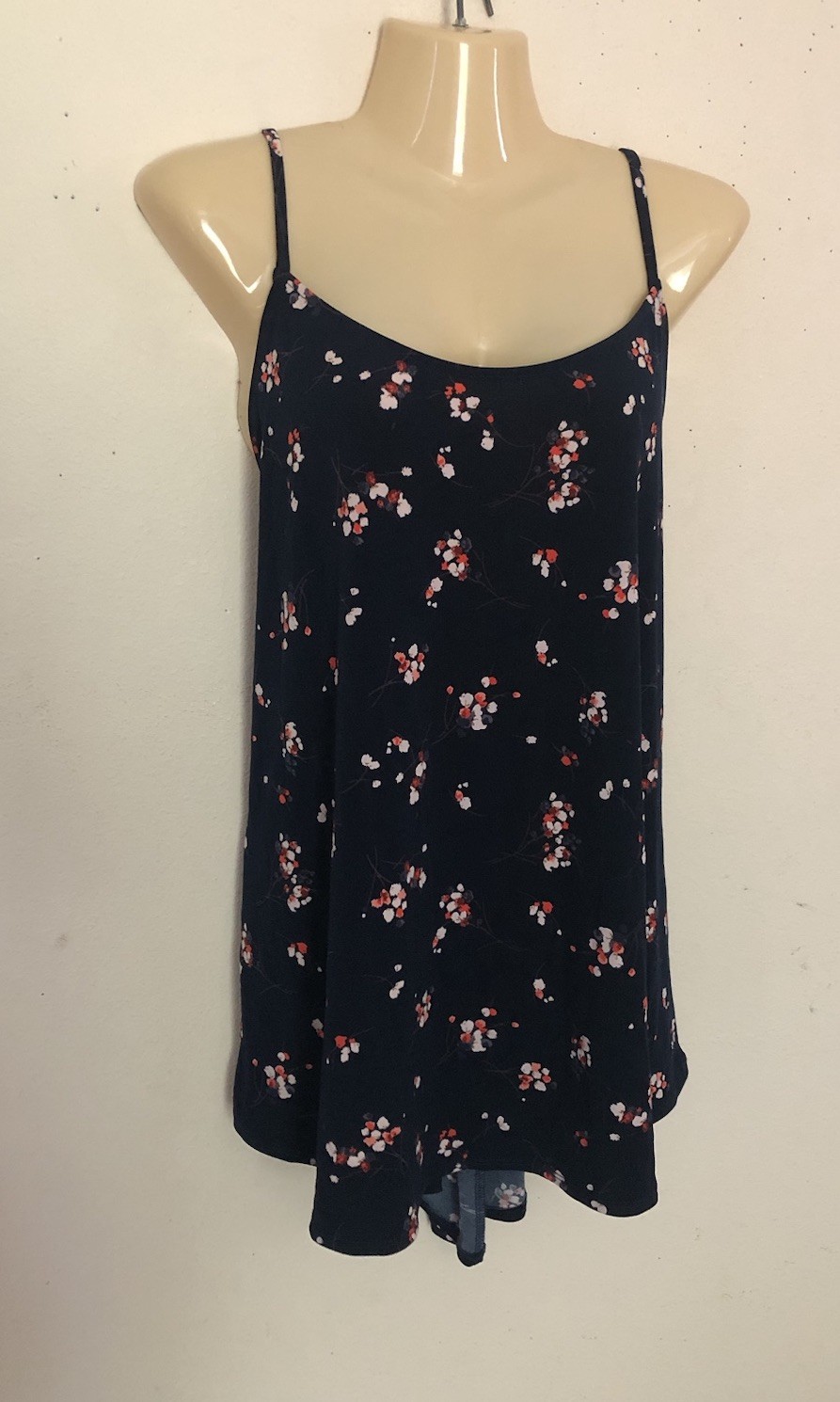 Kaileigh Kris Cross Straps Tank Top Size 2X Blue Floral Easy Care Stretch Cami