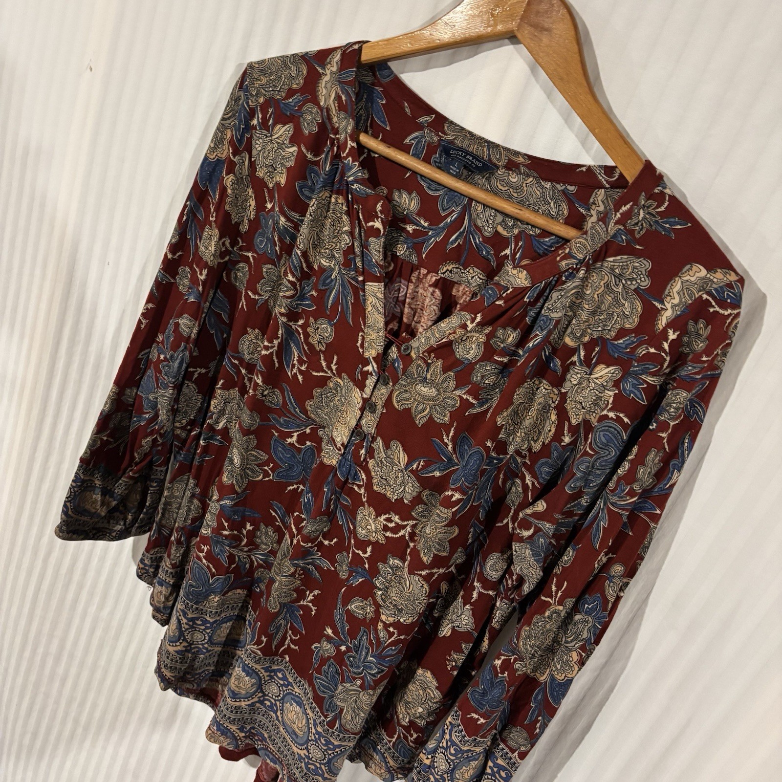 Lucky Brand Floral Blouse Long Sleeve Henley Womens Large Viscose Red 1A-2