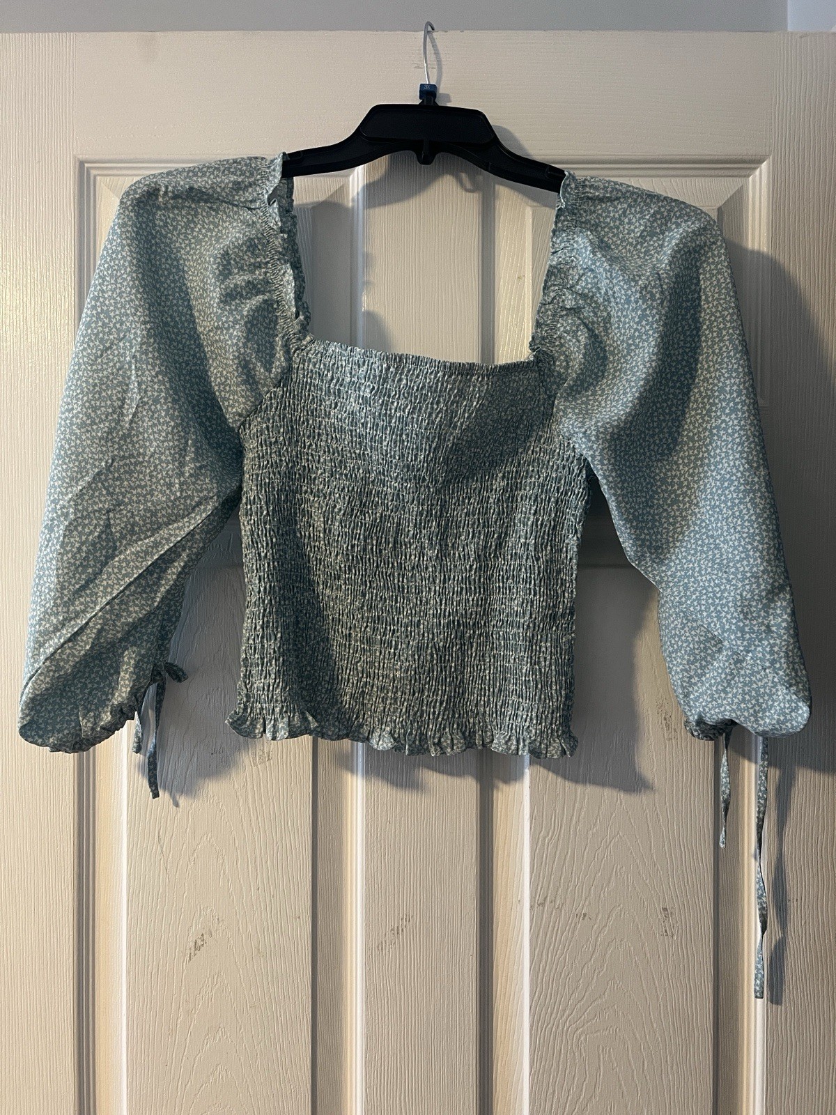 Blue Floral Smocked Cropped Square Neck Puff 3/4 Sleeve Pullover Blouse Tie