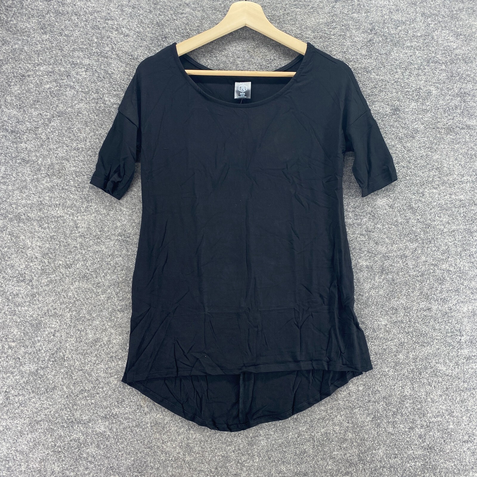 New Agnes & Dora Top Women 2XS Black Short Sleeve Pullover Round Neck Blouse